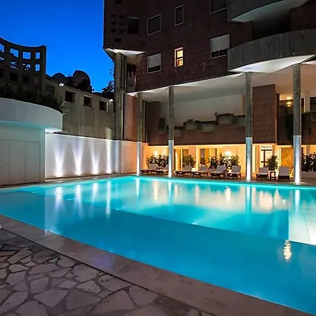 Seven Hotel 3*