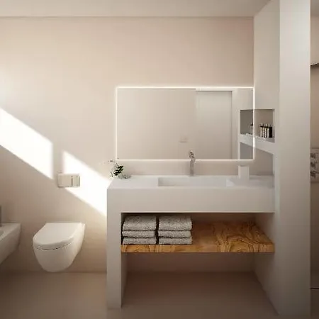 Hotel Seven